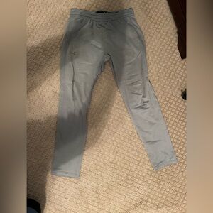 Under armour gray sweatpants. Good condition. Size large